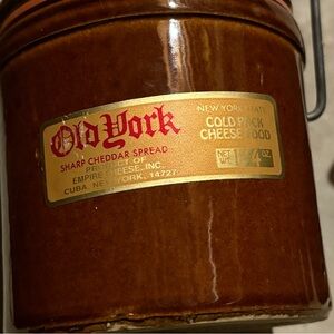 3-vintage Empire Cheese Inc, Cheddar Spread Jars, & 3 Mugs